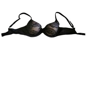 Black lace Victoria's secret Bra 34C